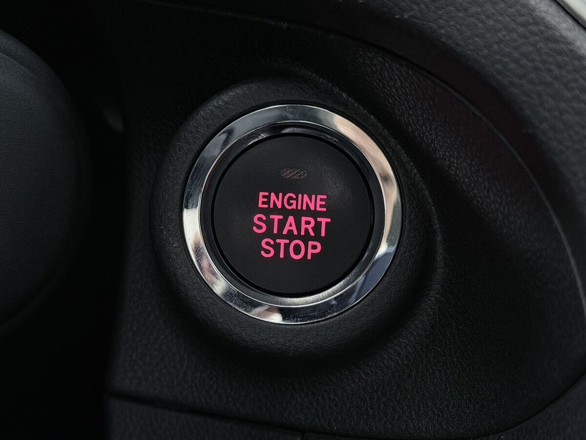 Subaru Forester 2022 - фото автомобиля