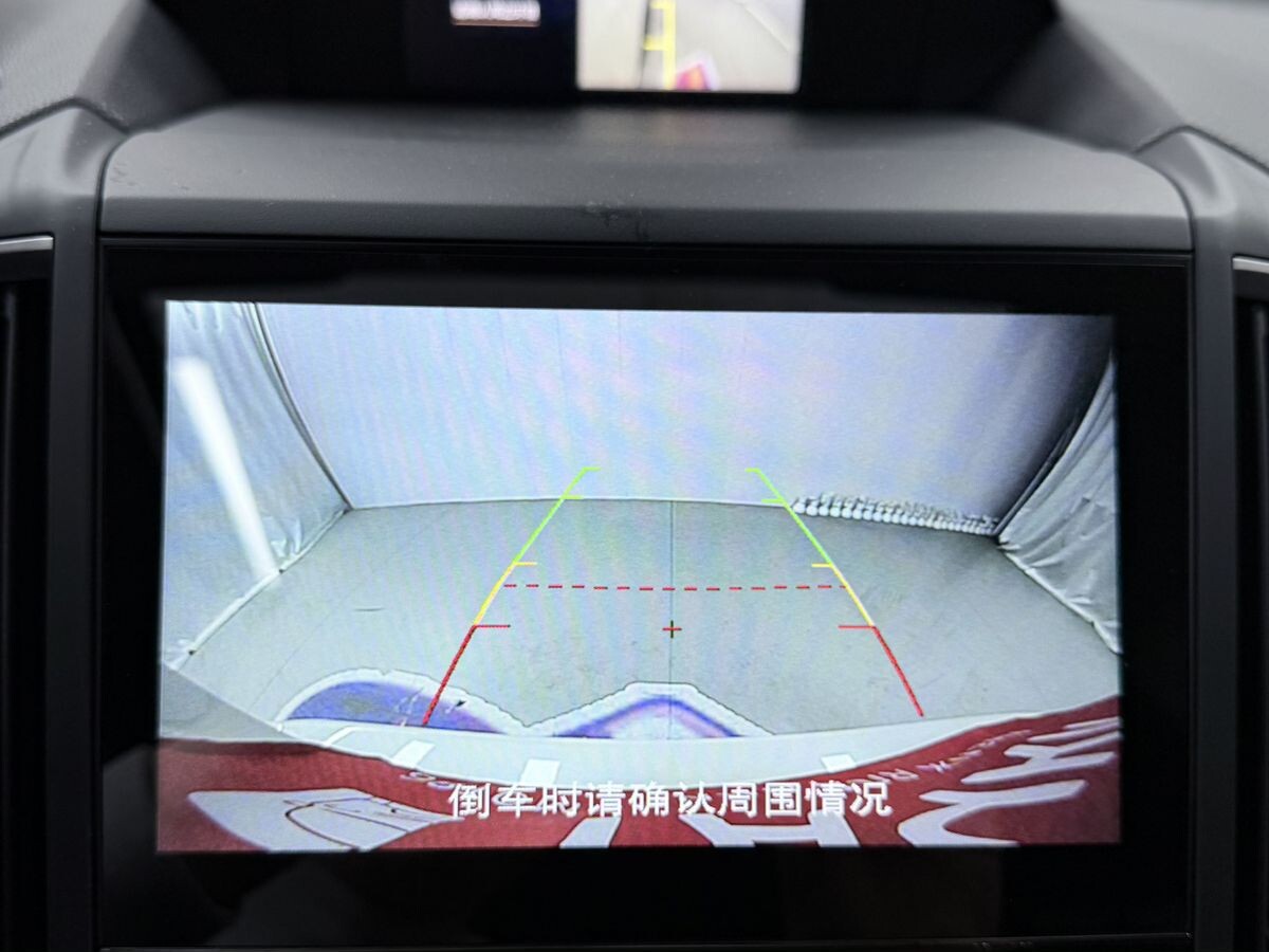 Subaru Forester 2022 - фото автомобиля