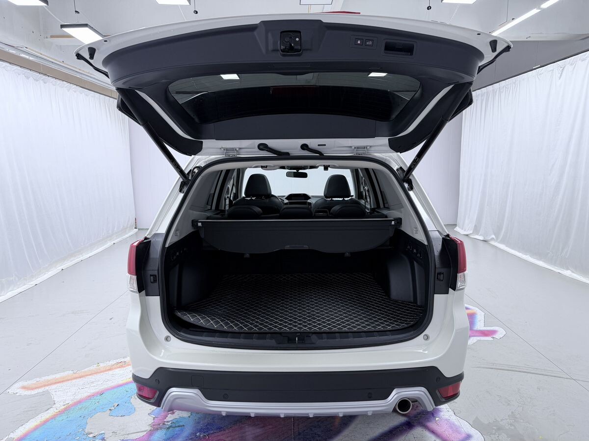 Subaru Forester 2022 - фото автомобиля