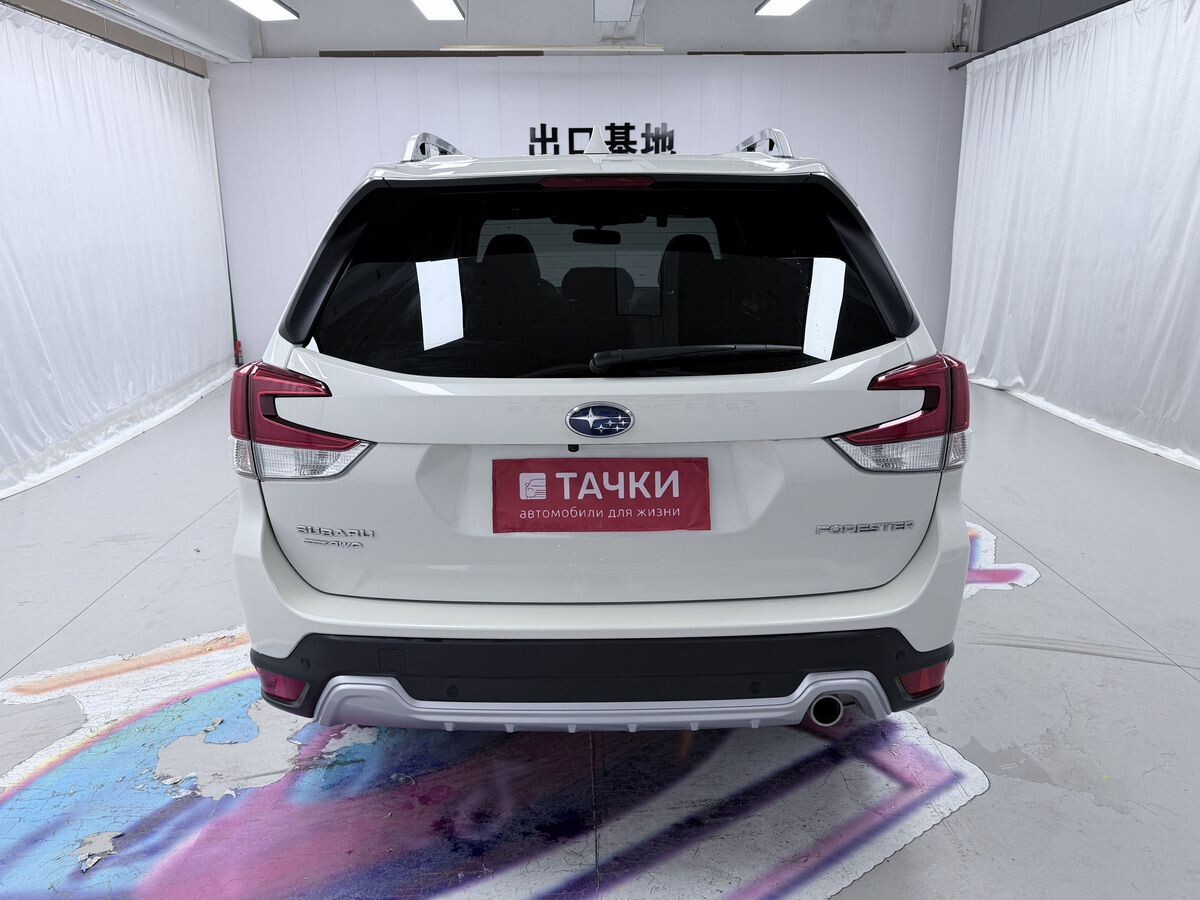 Subaru Forester 2022 - фото автомобиля