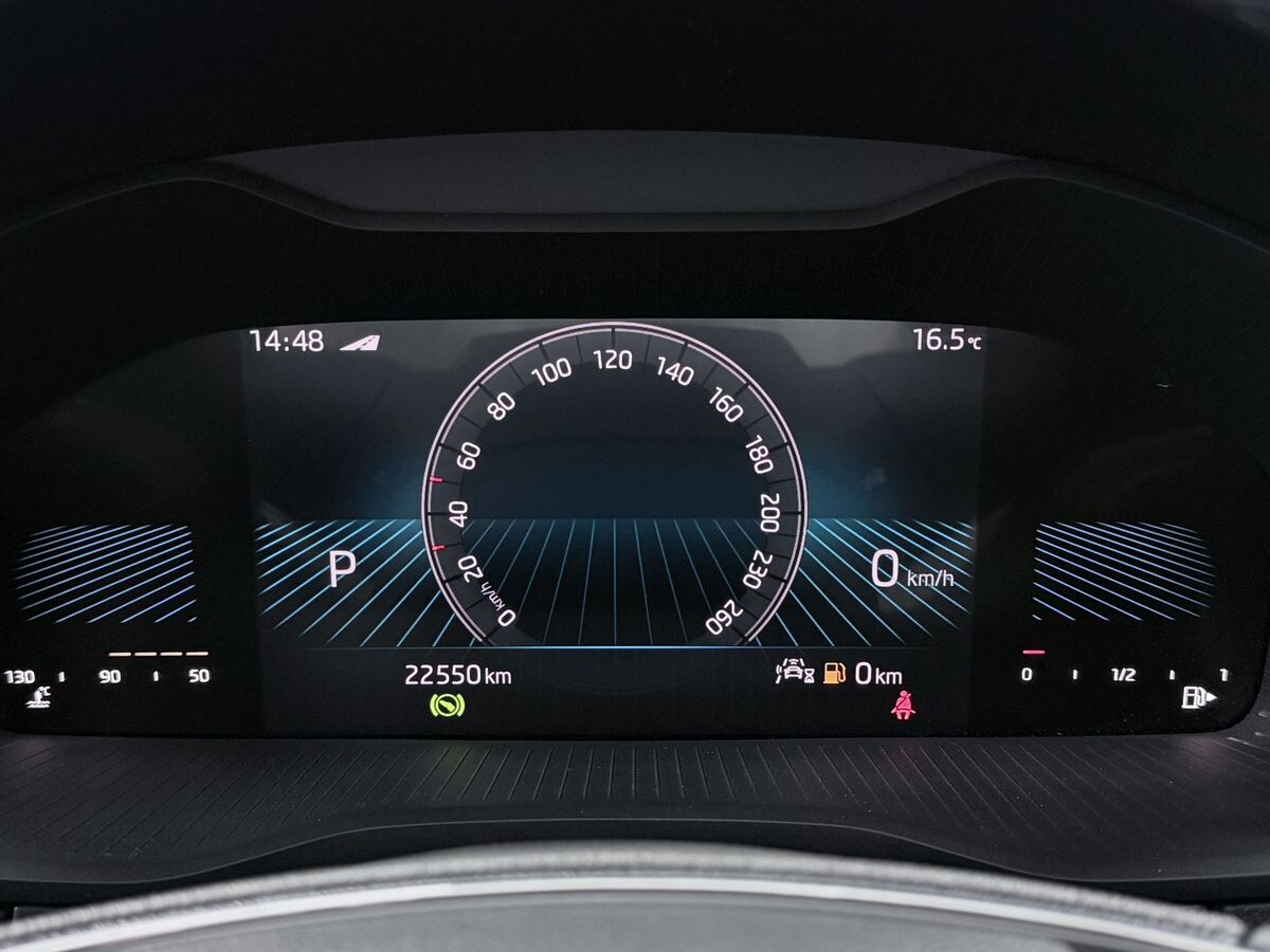 Skoda Karoq 2021 - фото автомобиля