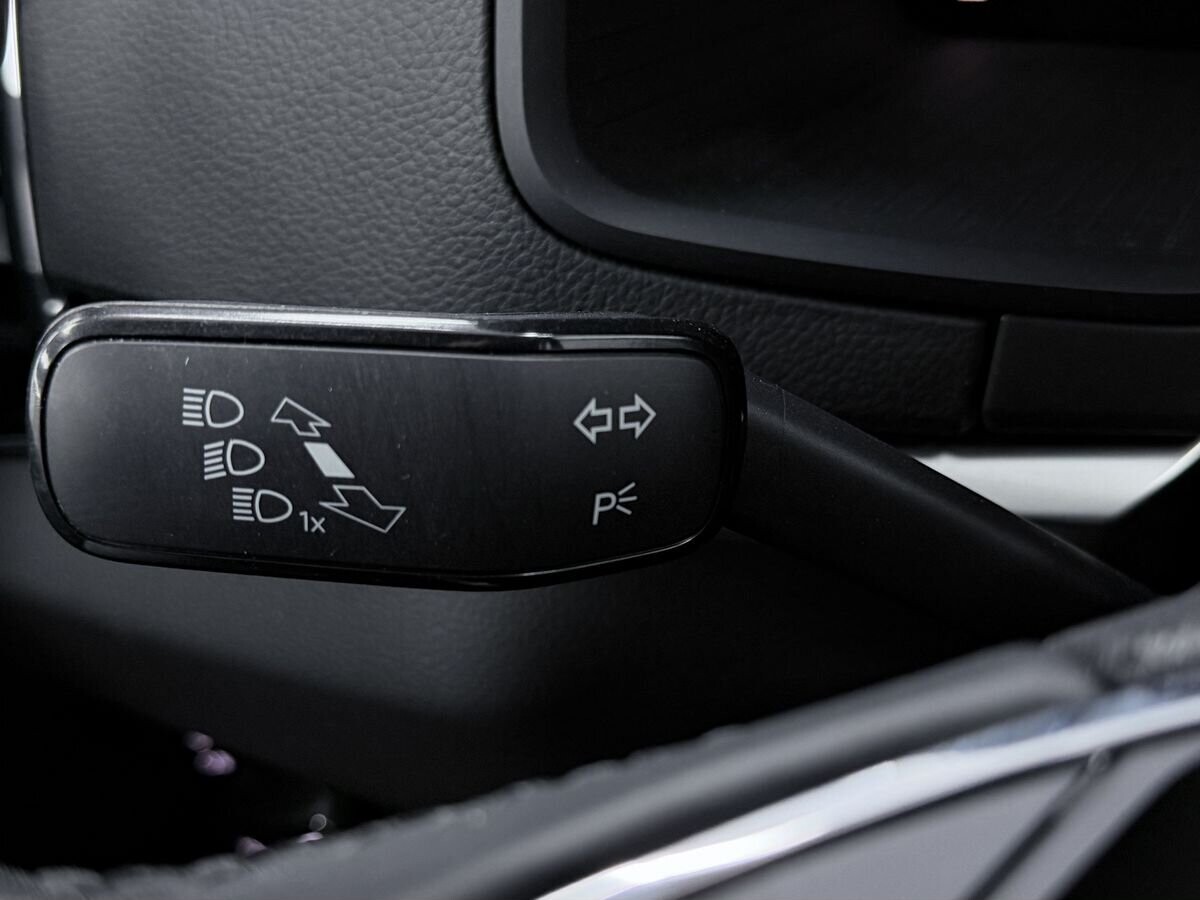 Skoda Karoq 2021 - фото автомобиля