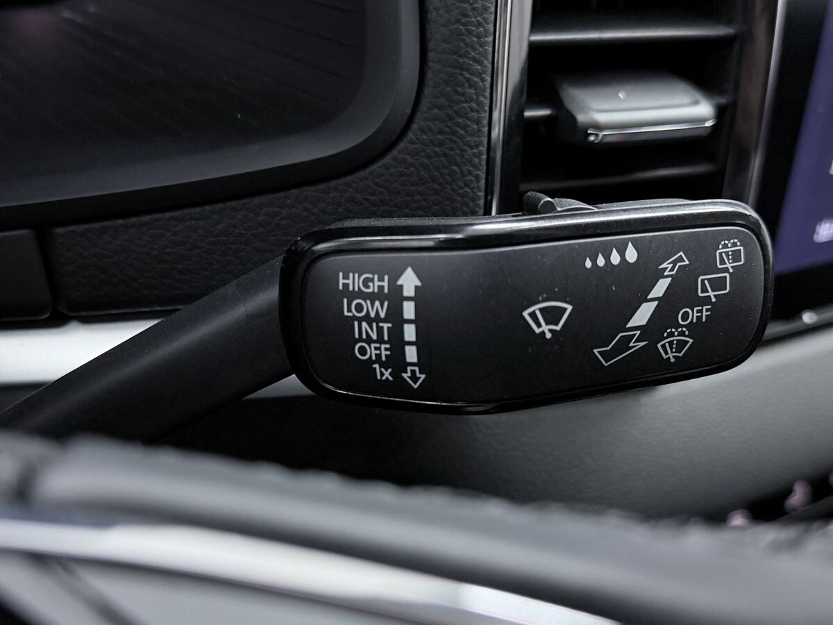 Skoda Karoq 2021 - фото автомобиля