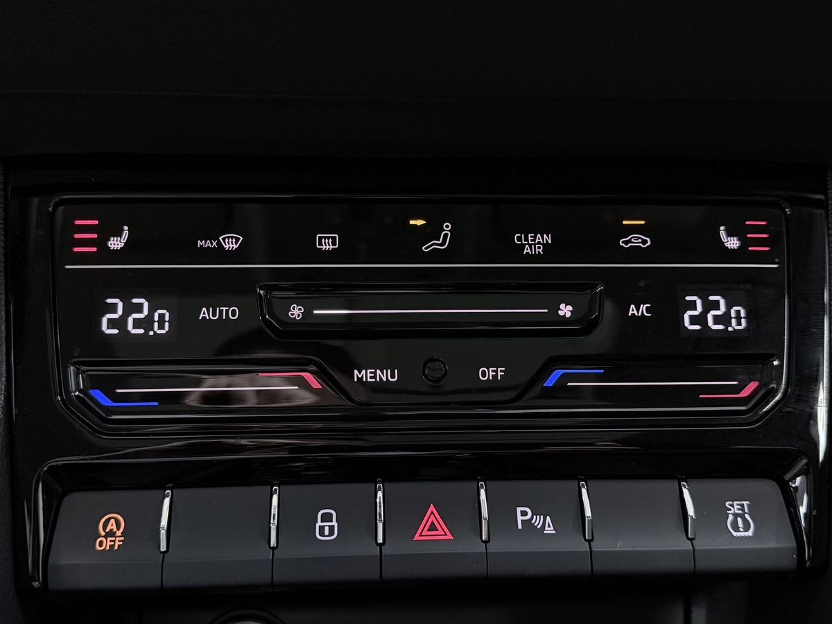 Skoda Karoq 2021 - фото автомобиля