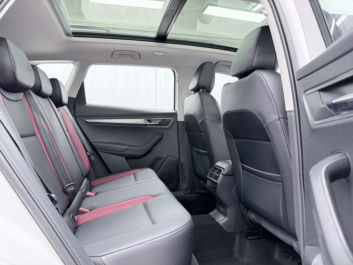 Skoda Karoq 2021 - фото автомобиля