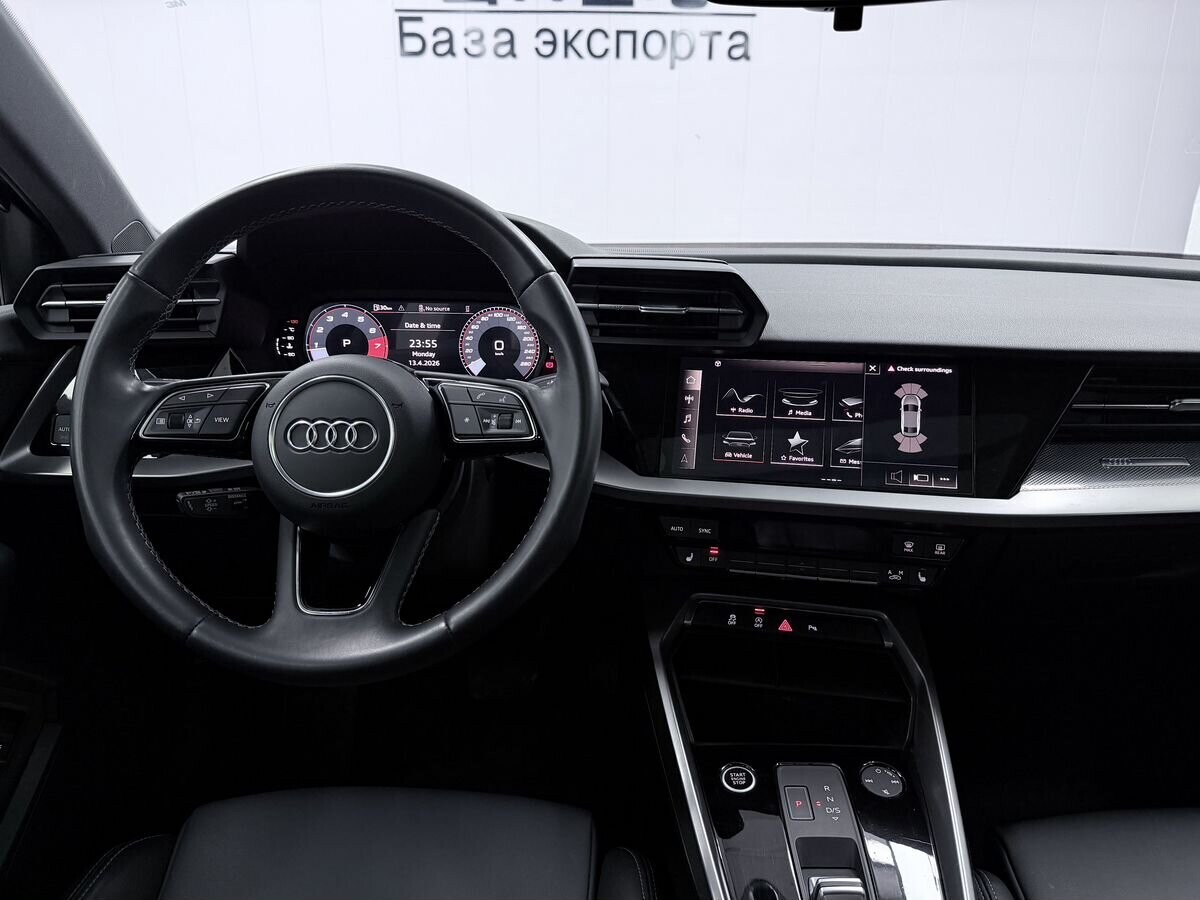 Audi A3 2022 - фото автомобиля
