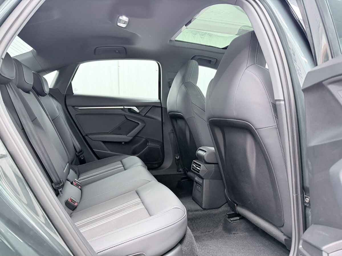 Audi A3 2022 - фото автомобиля