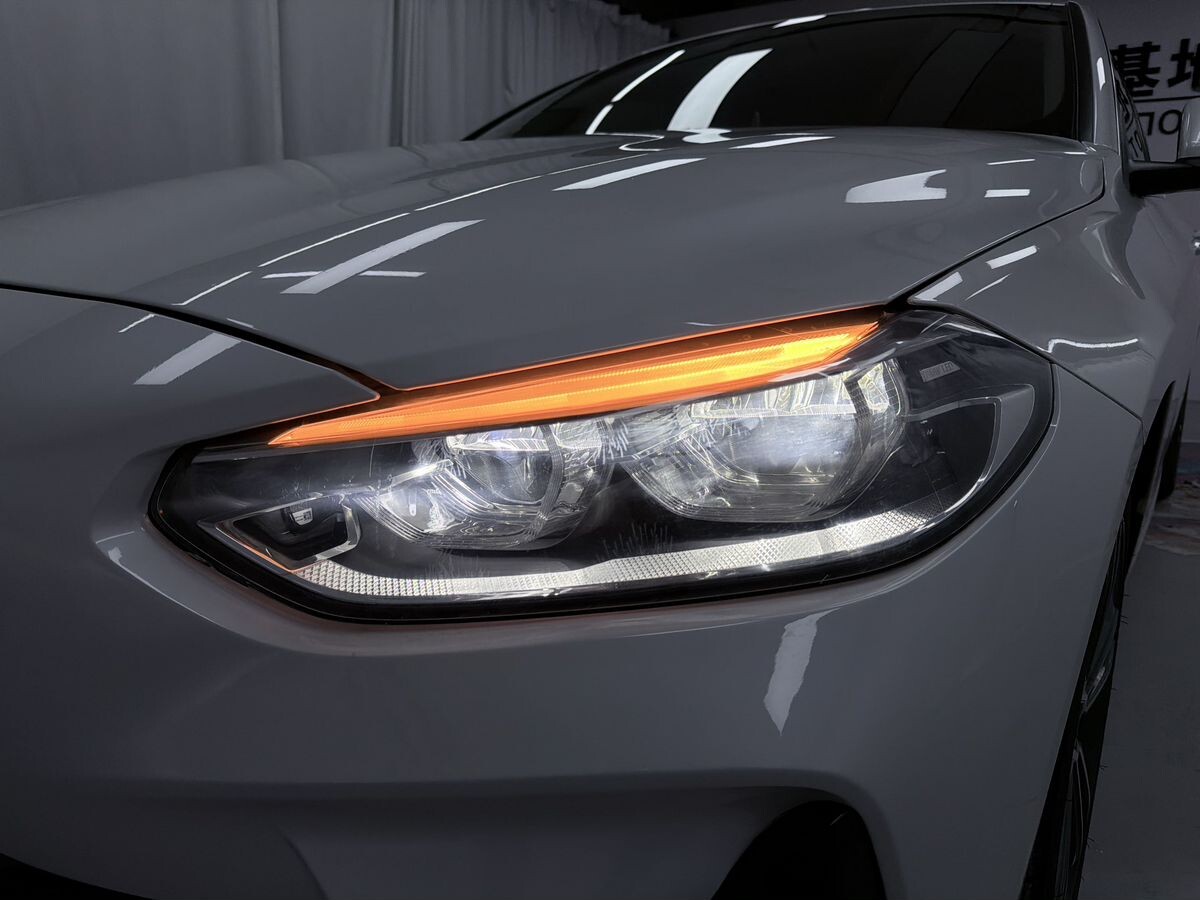 BMW 1-Series 2023 - фото автомобиля