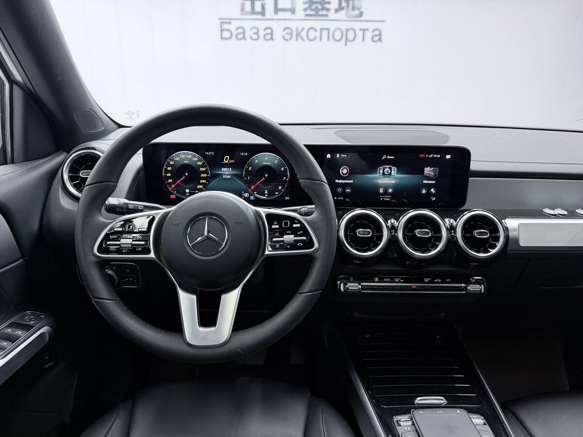 Mercedes-Benz GLB-Class 2021 - фото автомобиля