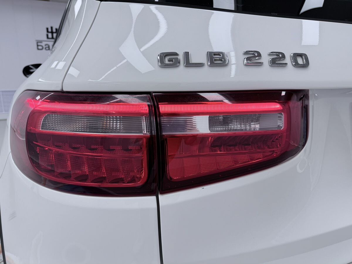 Mercedes-Benz GLB-Class 2021 - фото автомобиля