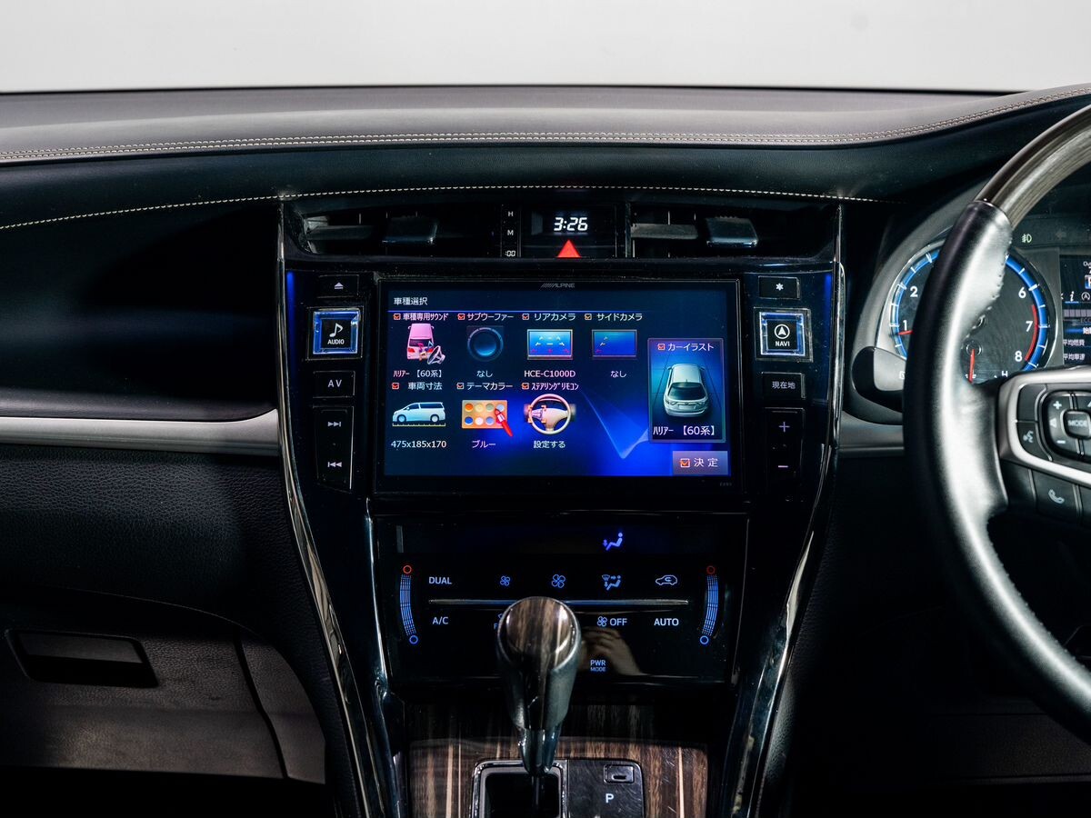 Toyota Harrier 2016 - фото автомобиля