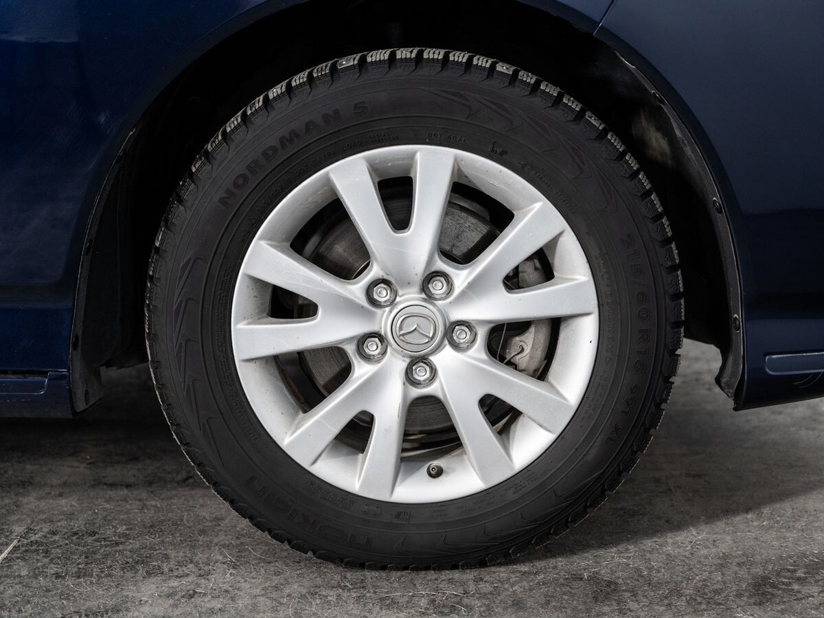 Mazda Biante 2008 - фото автомобиля