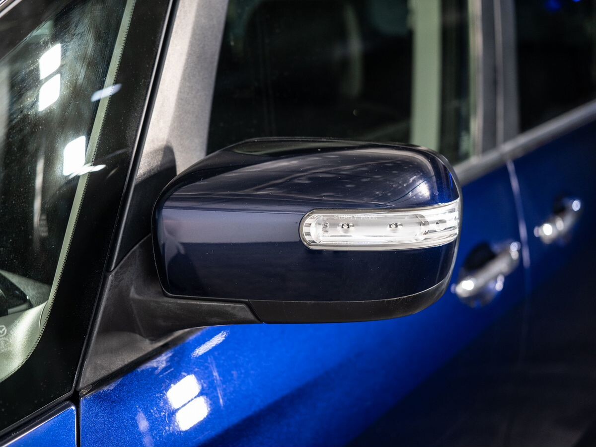 Mazda Biante 2008 - фото автомобиля