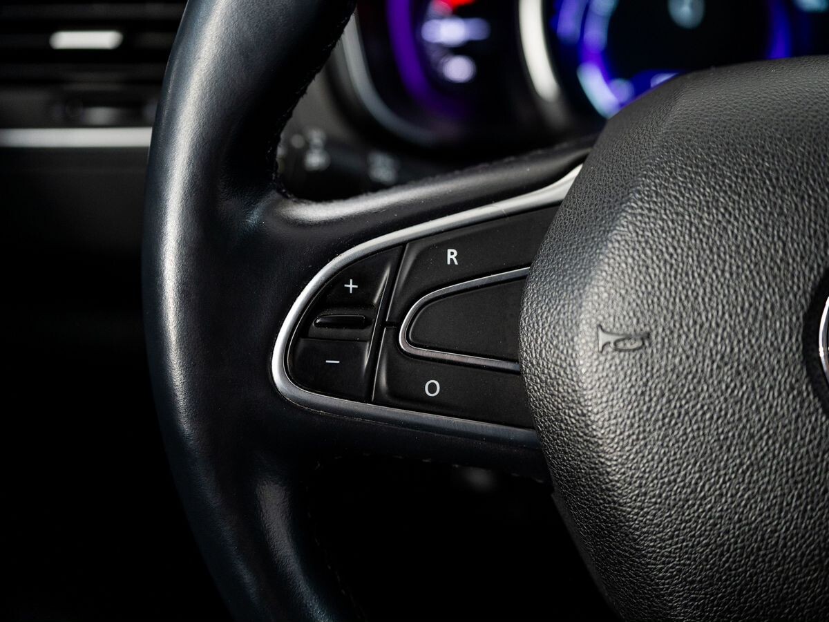 Renault Koleos 2017 - фото автомобиля