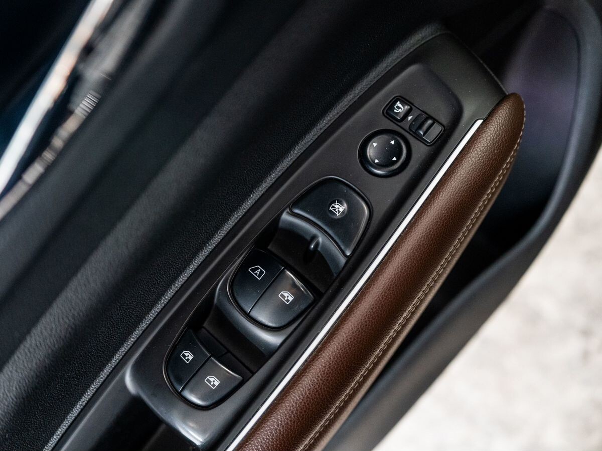 Renault Koleos 2017 - фото автомобиля