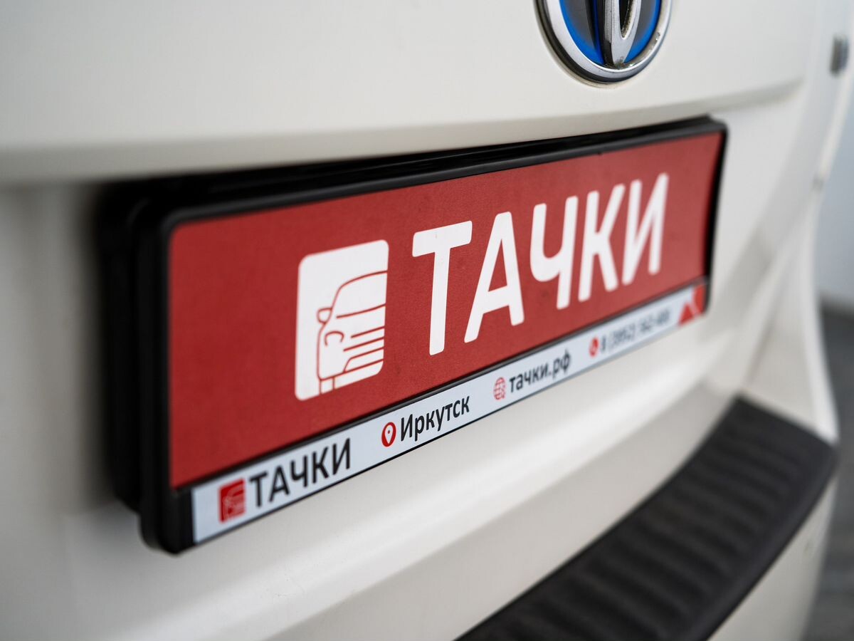 Toyota Prius Alpha 2012 - фото автомобиля