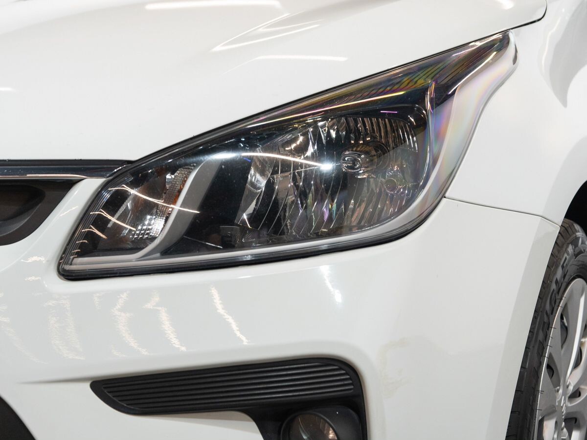 Kia Rio 2017 - фото автомобиля