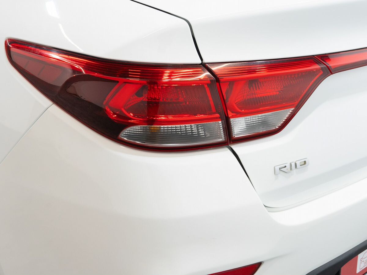 Kia Rio 2017 - фото автомобиля