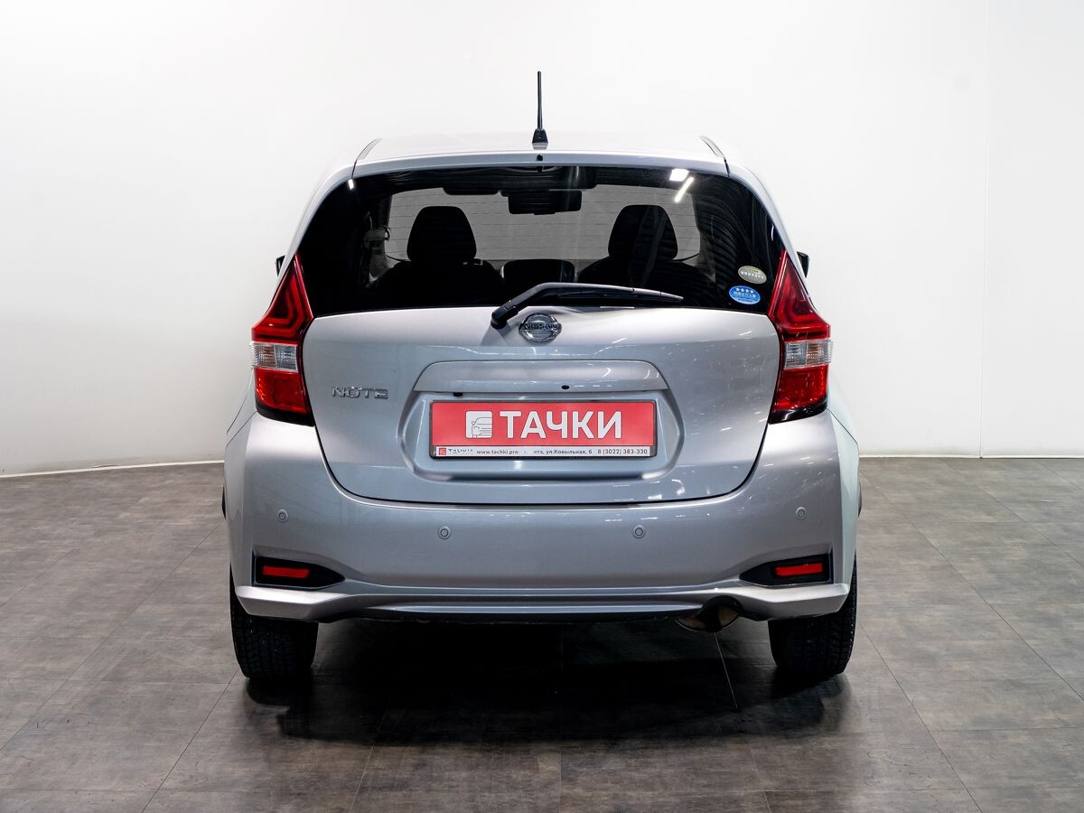 Nissan Note 2018 - фото автомобиля