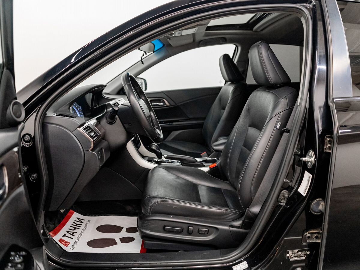 Honda Accord 2017 - фото автомобиля