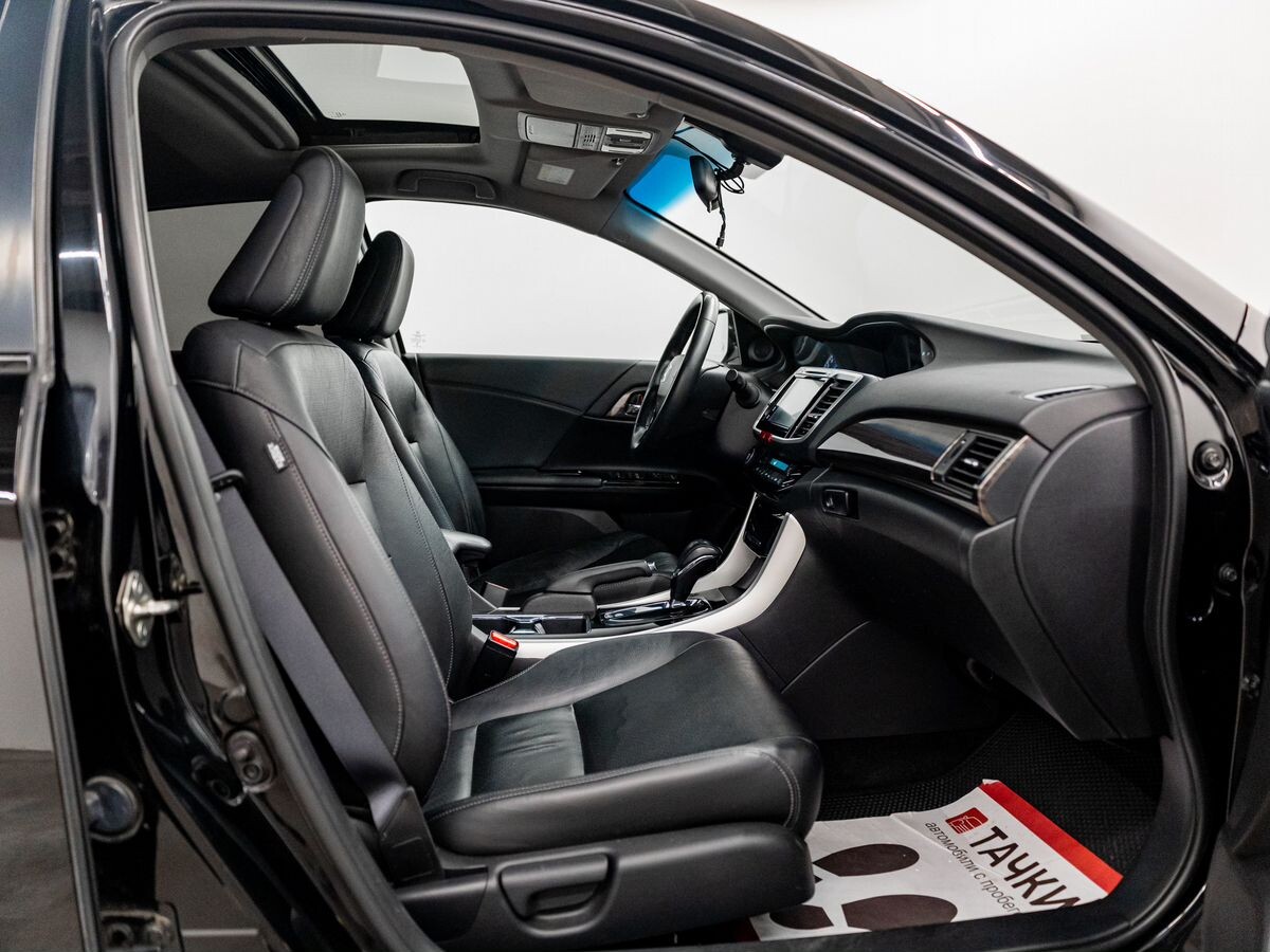 Honda Accord 2017 - фото автомобиля