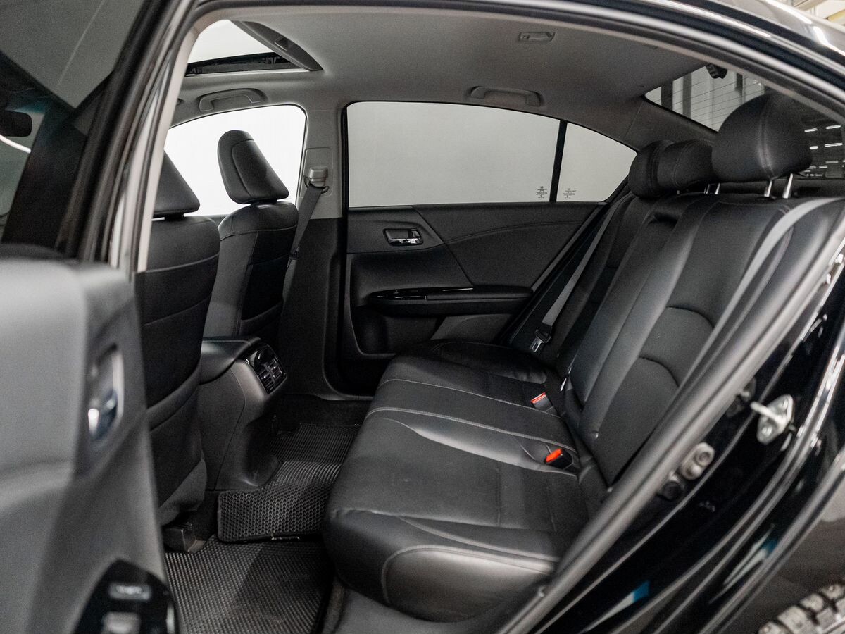 Honda Accord 2017 - фото автомобиля