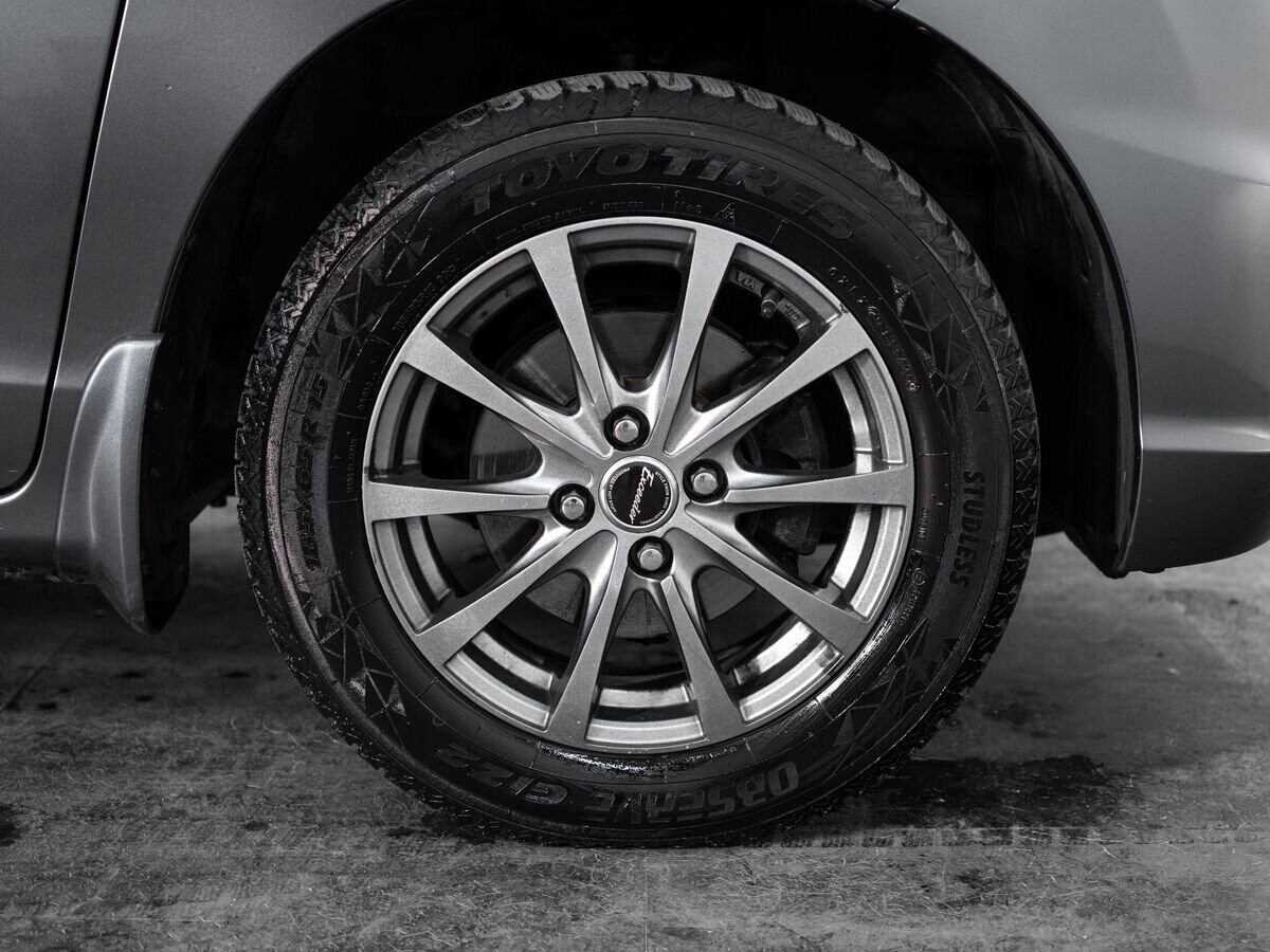 Honda Freed Spike 2010 - фото автомобиля