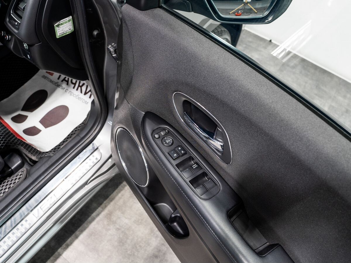 Honda Vezel 2019 - фото автомобиля