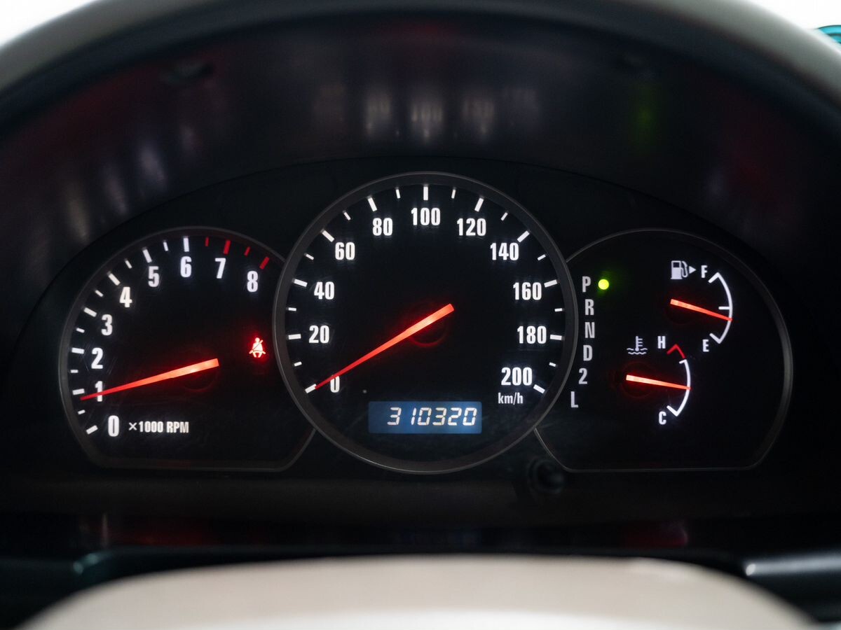 Suzuki Escudo 2003 - фото автомобиля