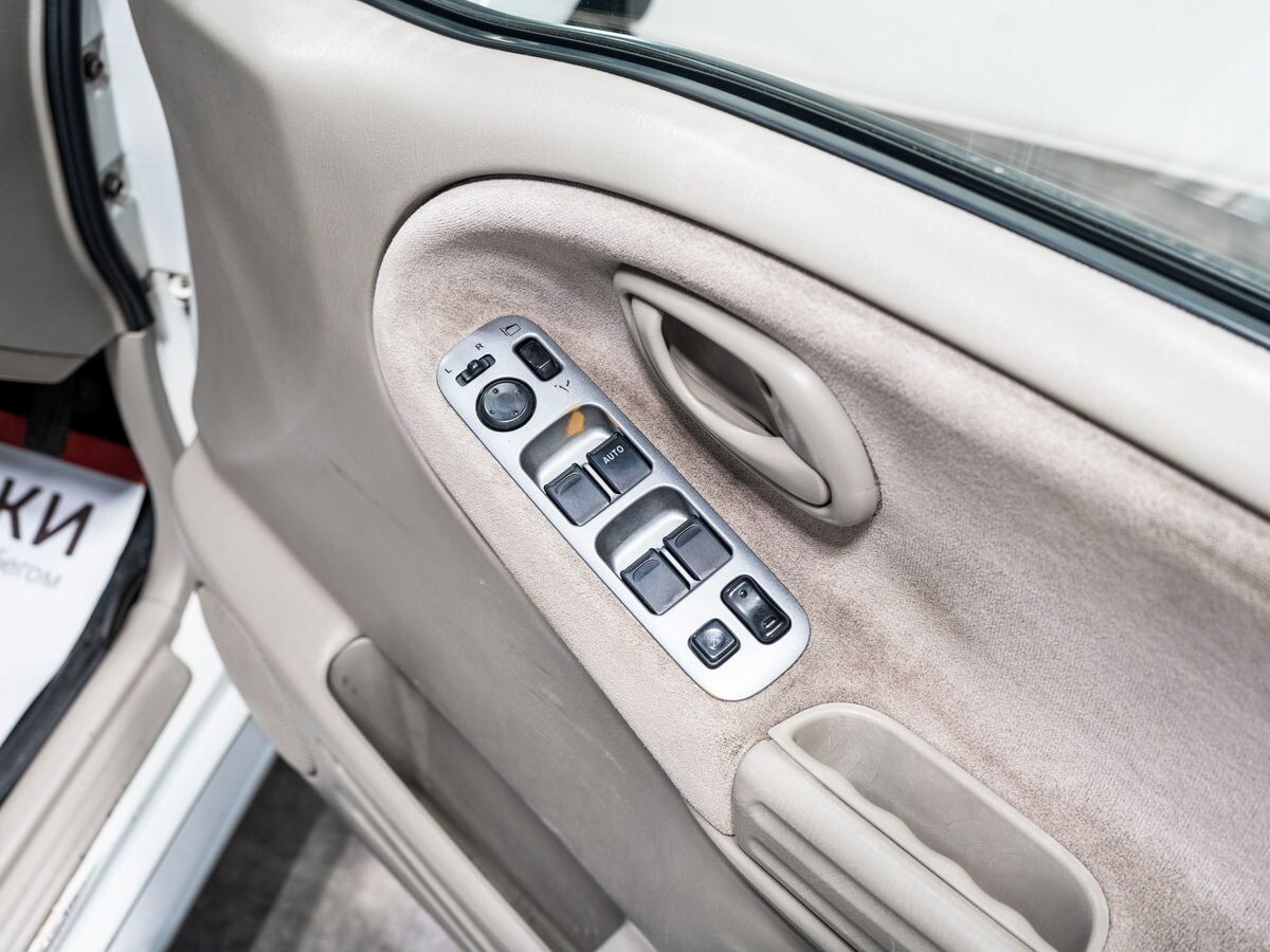 Suzuki Escudo 2003 - фото автомобиля