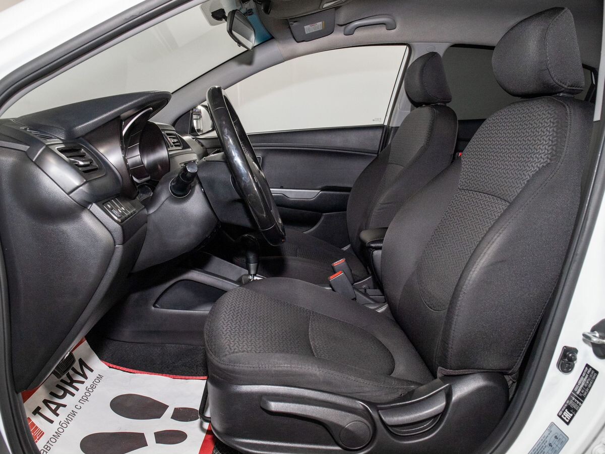 Kia Rio 2016 - фото автомобиля