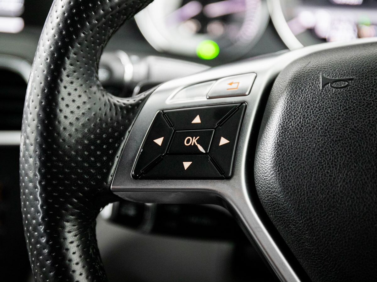 Mercedes-Benz C-Class 2013 - фото автомобиля