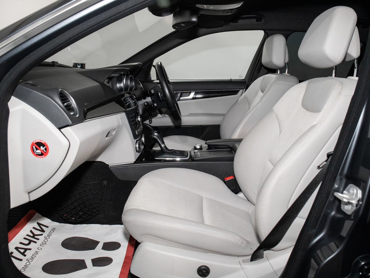 Mercedes-Benz C-Class 2013 - фото автомобиля