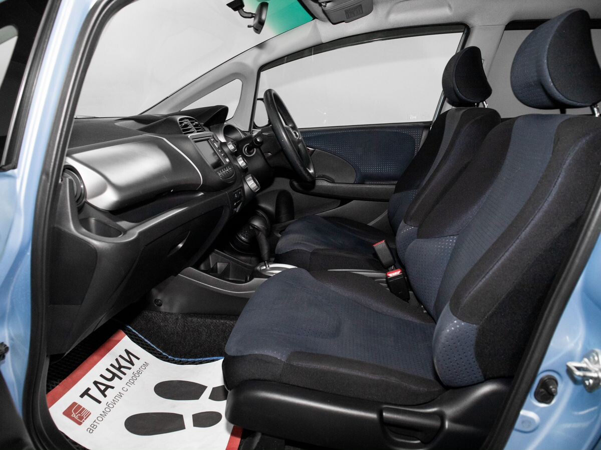Honda Fit 2009 - фото автомобиля