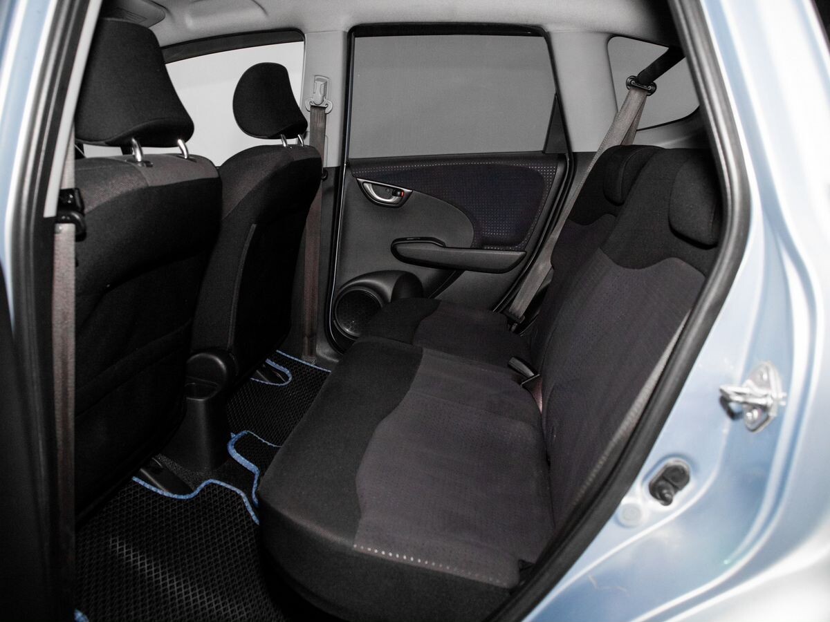 Honda Fit 2009 - фото автомобиля