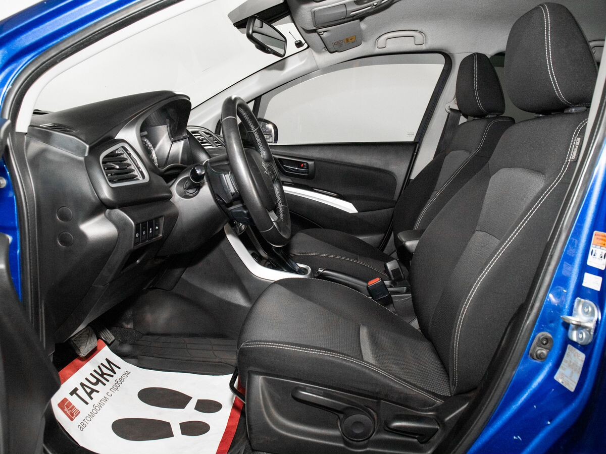 Suzuki SX4 2014 - фото автомобиля