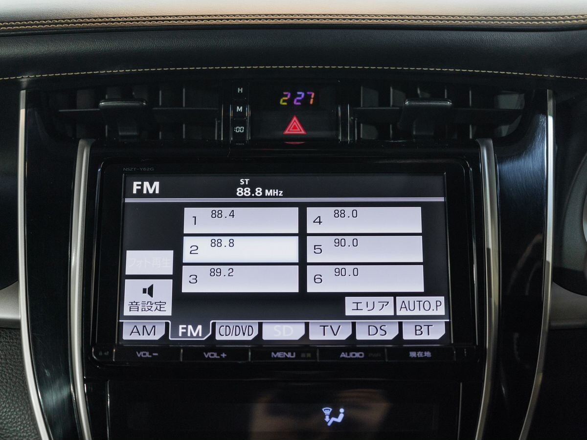 Toyota Harrier 2014 - фото автомобиля