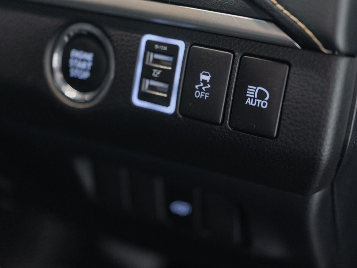 Toyota Harrier 2014 - фото автомобиля