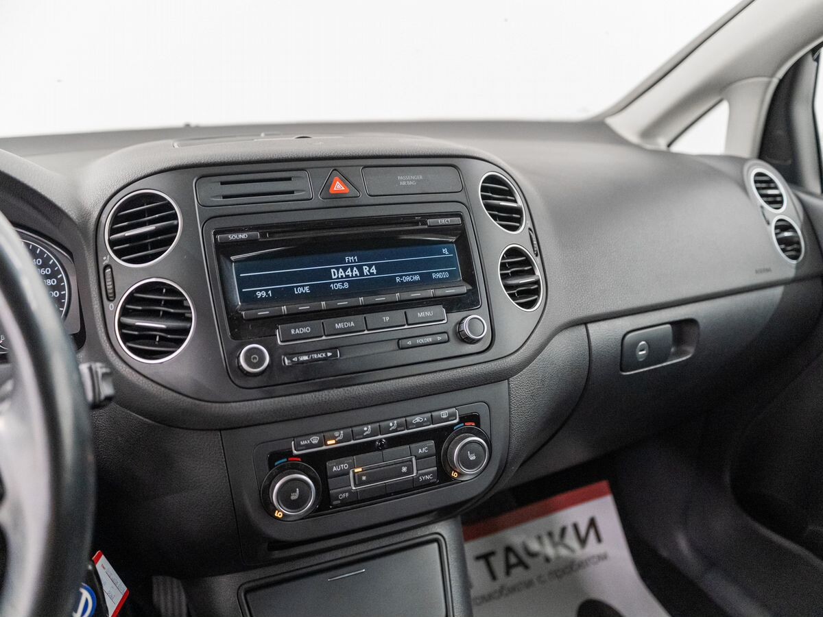 Volkswagen Golf Plus 2012 - фото автомобиля