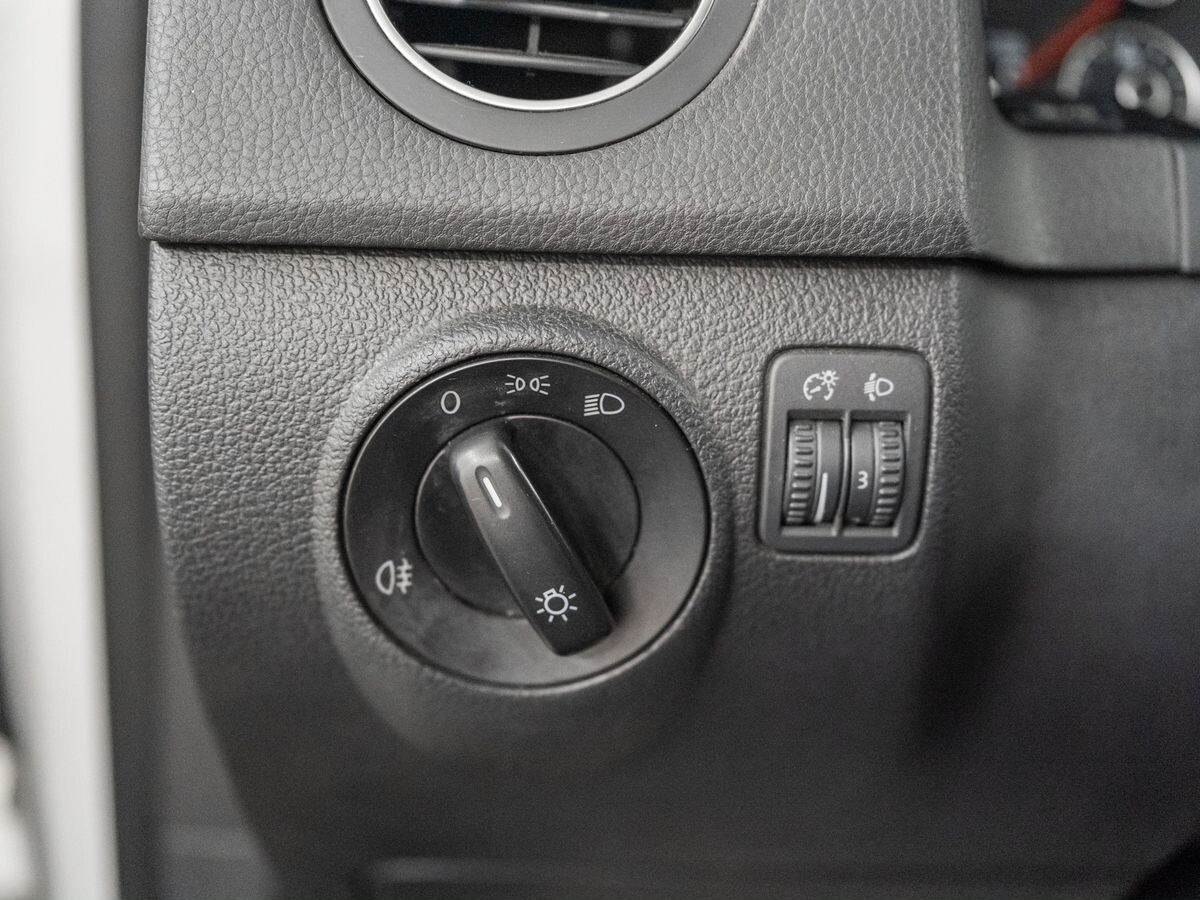 Volkswagen Golf Plus 2012 - фото автомобиля