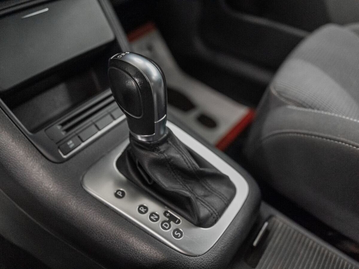 Volkswagen Golf Plus 2012 - фото автомобиля