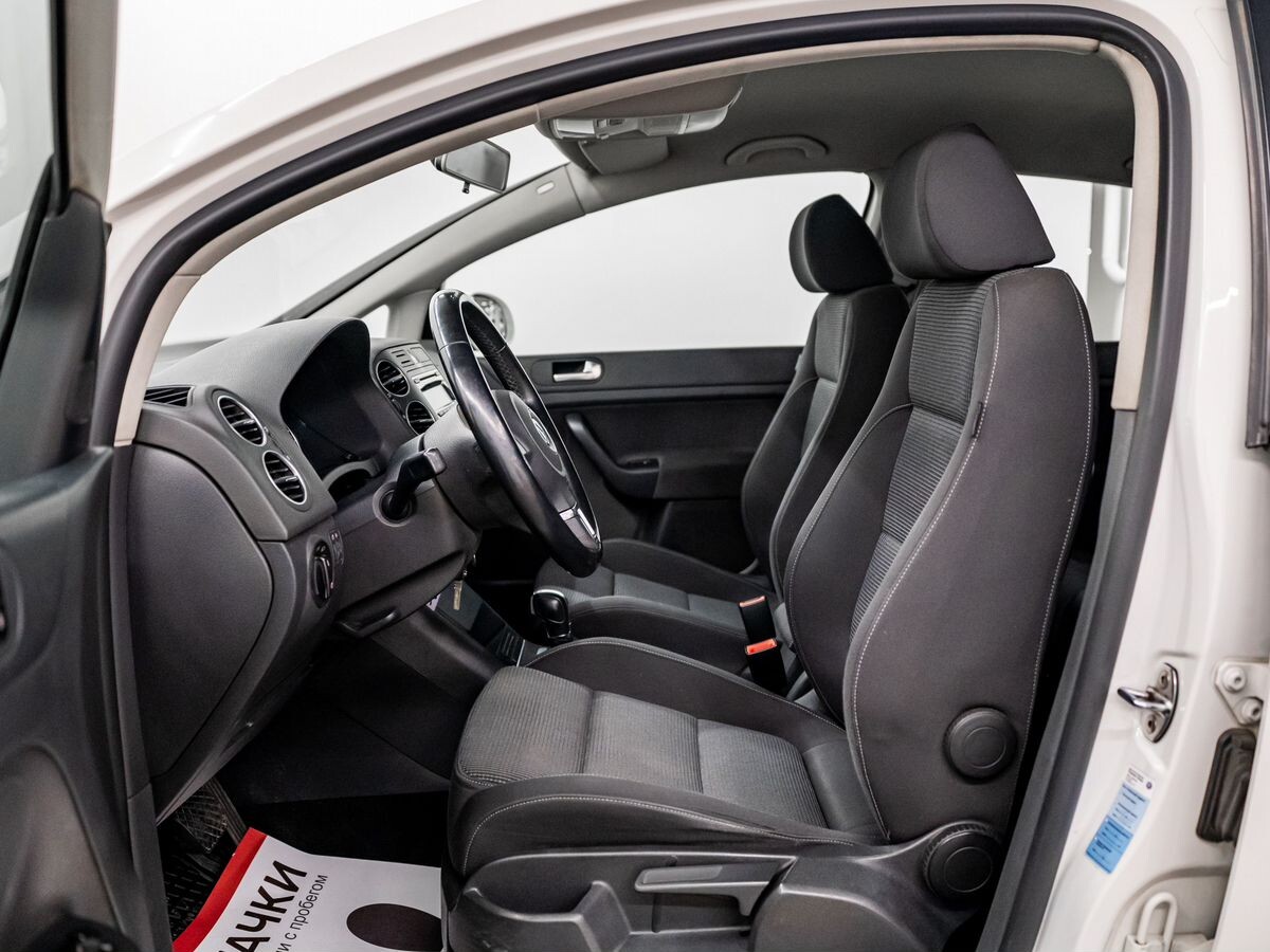 Volkswagen Golf Plus 2012 - фото автомобиля