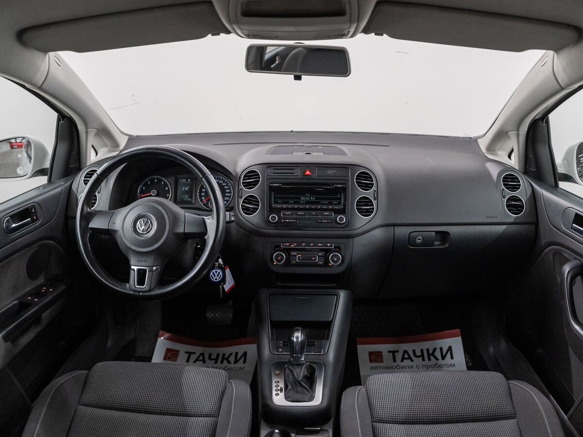Volkswagen Golf Plus 2012 - фото автомобиля