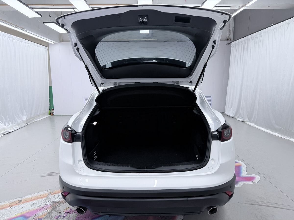 Mazda CX-4 2023 - фото автомобиля