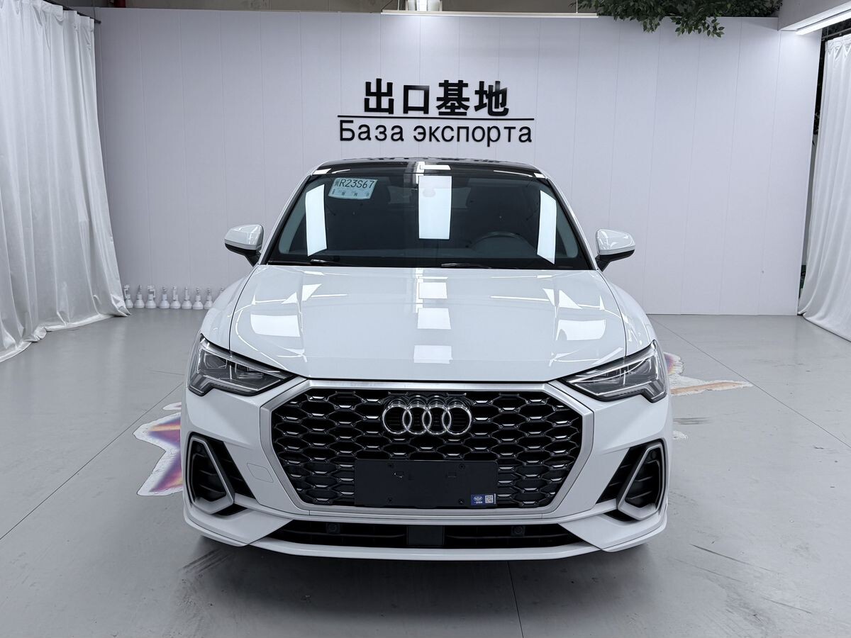 Audi Q3 Sportback 2022 - фото автомобиля