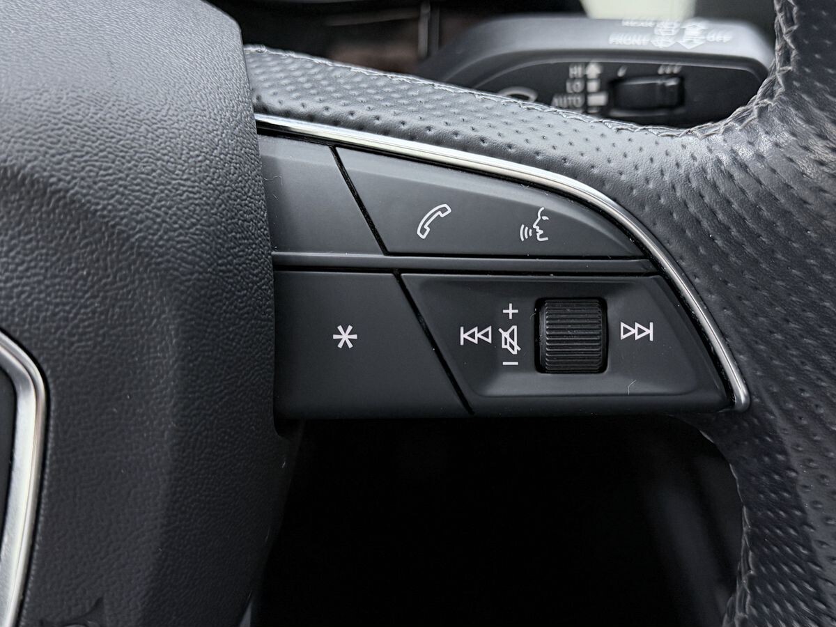 Audi Q3 Sportback 2022 - фото автомобиля