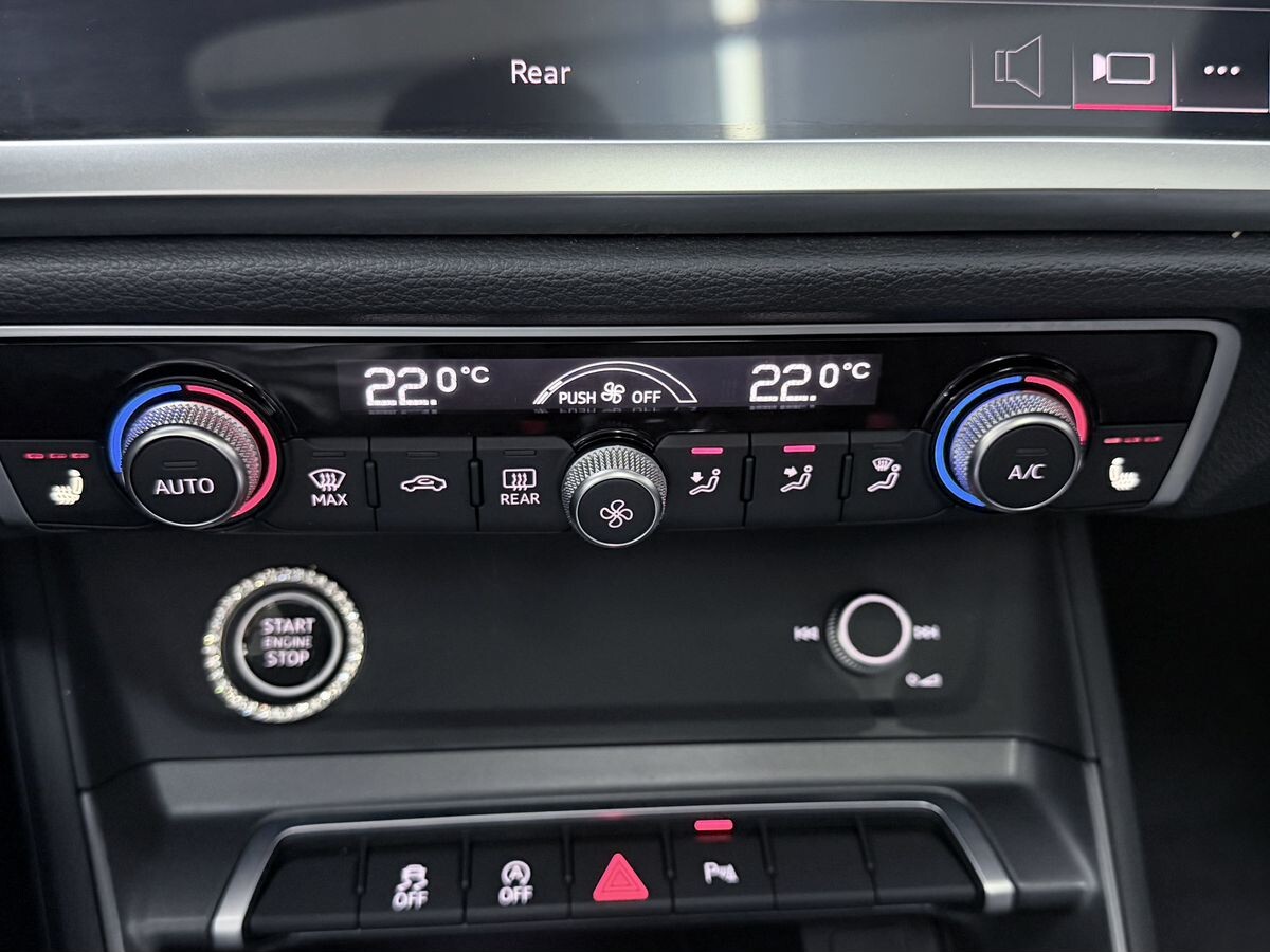 Audi Q3 Sportback 2022 - фото автомобиля