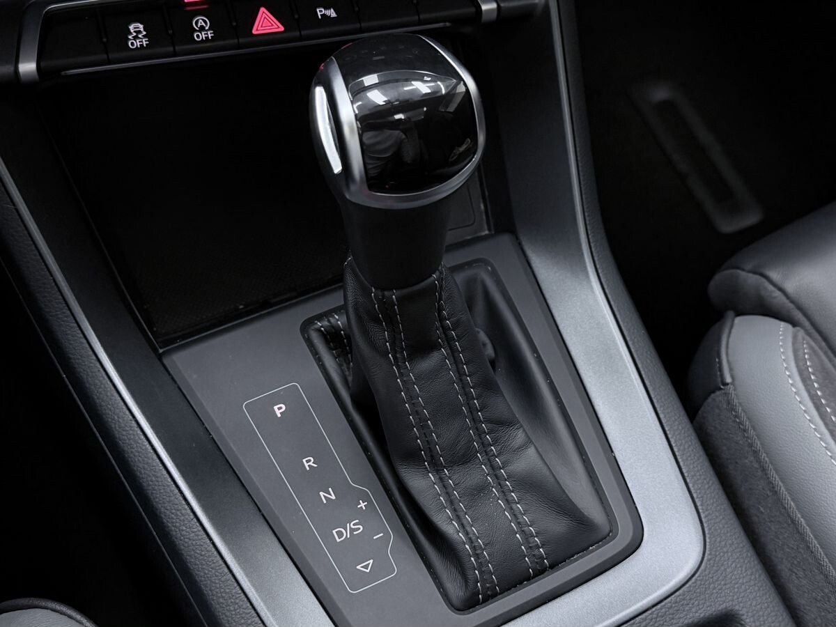 Audi Q3 Sportback 2022 - фото автомобиля