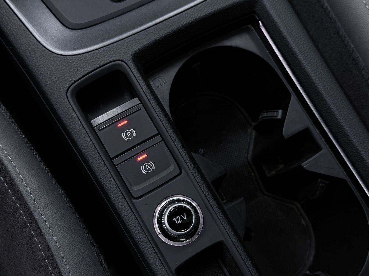 Audi Q3 Sportback 2022 - фото автомобиля