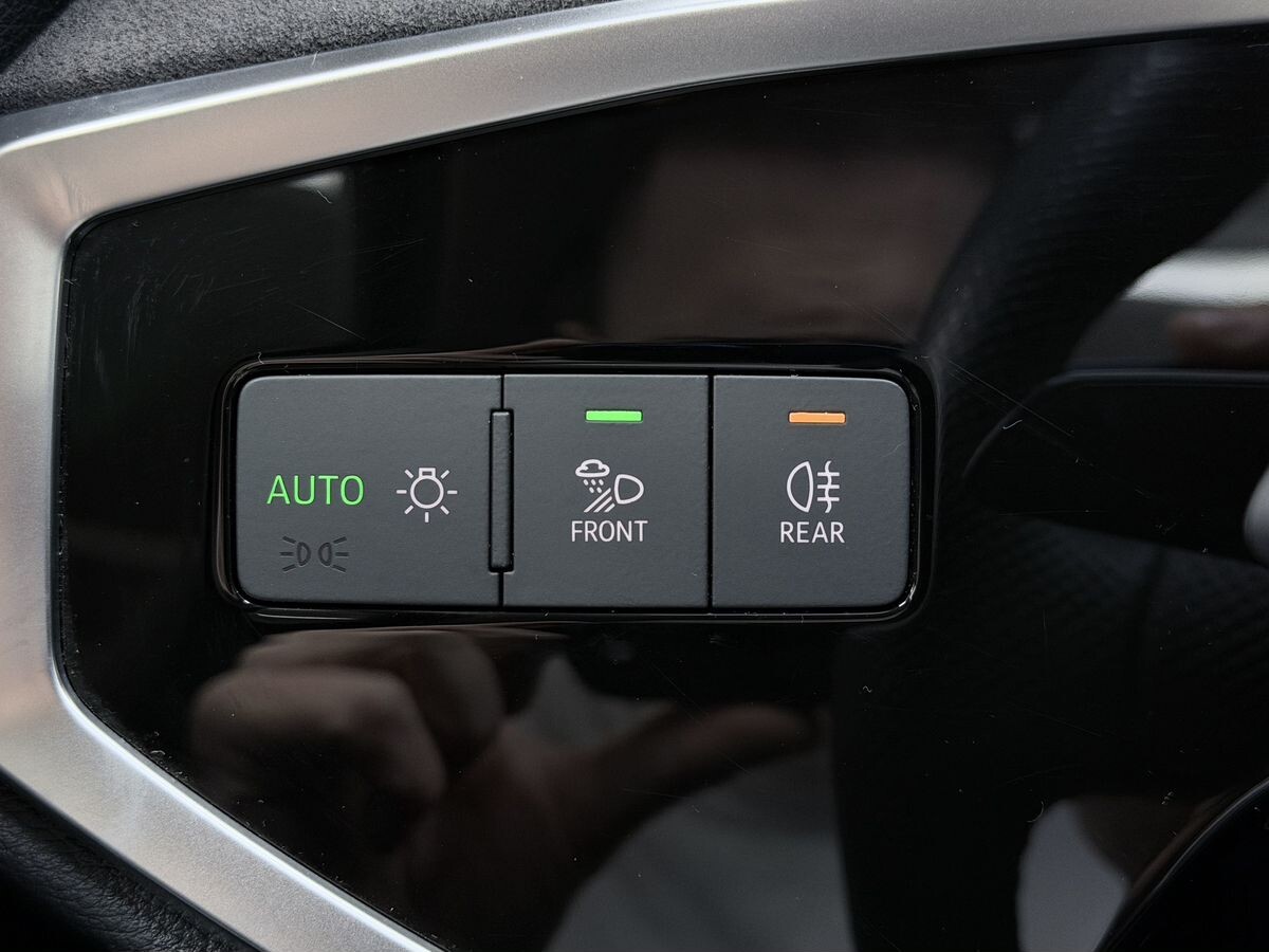 Audi Q3 Sportback 2022 - фото автомобиля